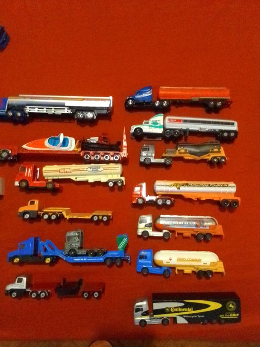 Масштабные модели грузовиков