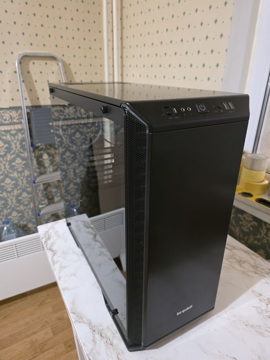 Продам корпус be quiet dark base 700