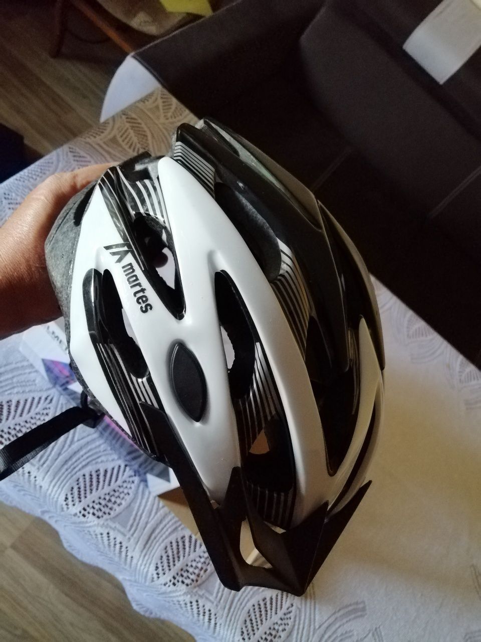 Kask rowerowy nowy