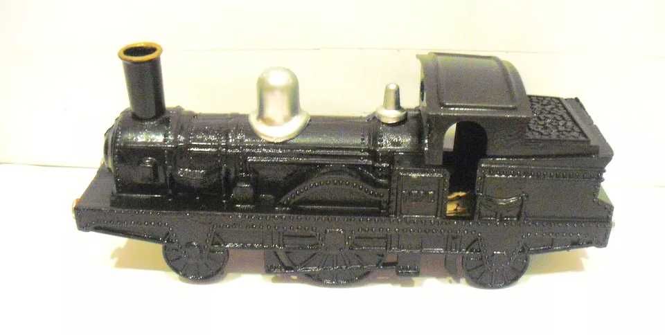 Locomotiva made in PORTUGAL 1970'S by PEPE - Restaurada