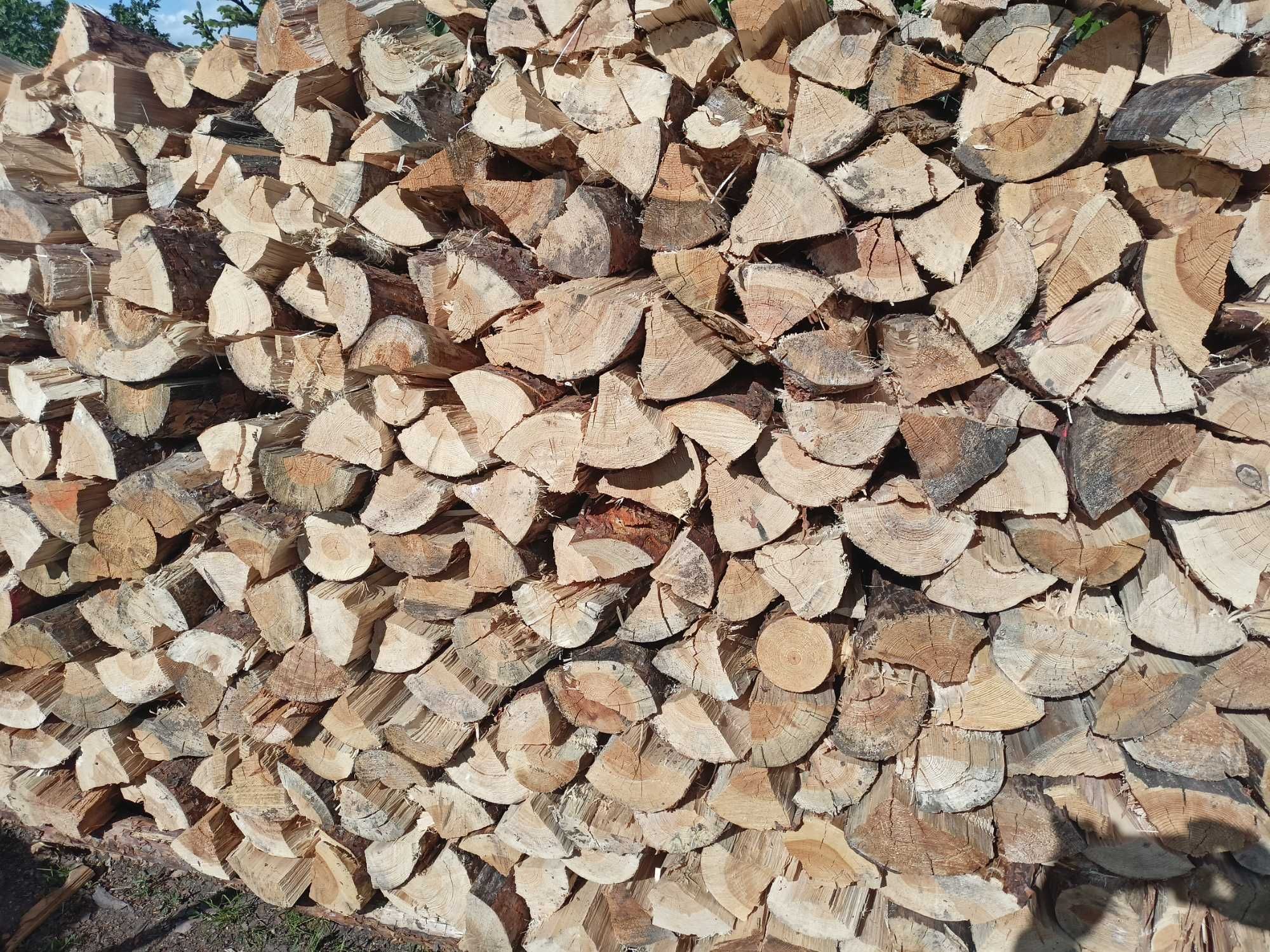 Drewno sosnowe polupane