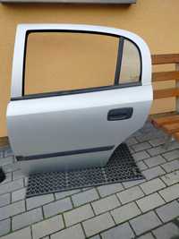 Opel Astra drzwi lewe tylne