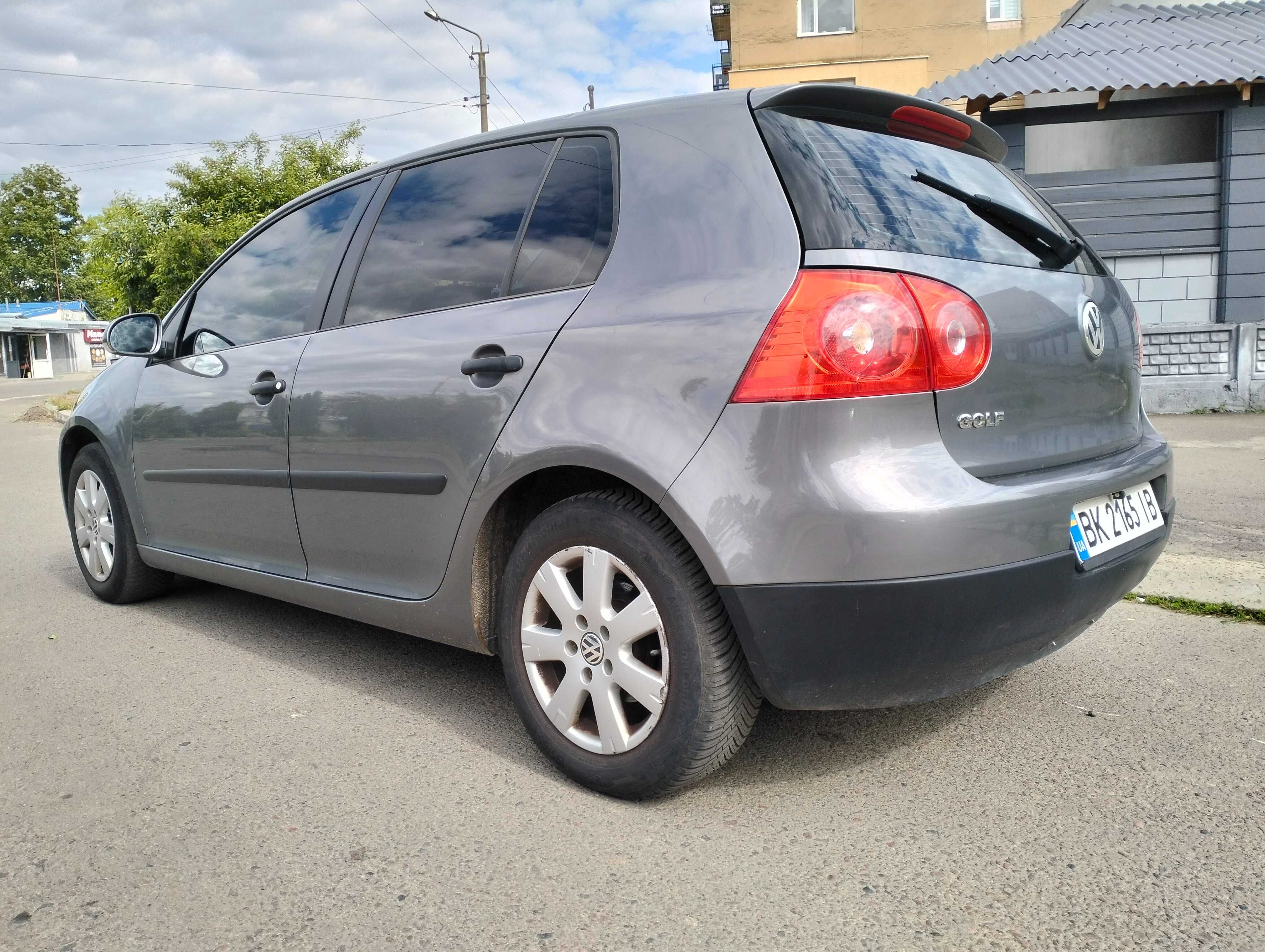 Автомобіль GOLF 5