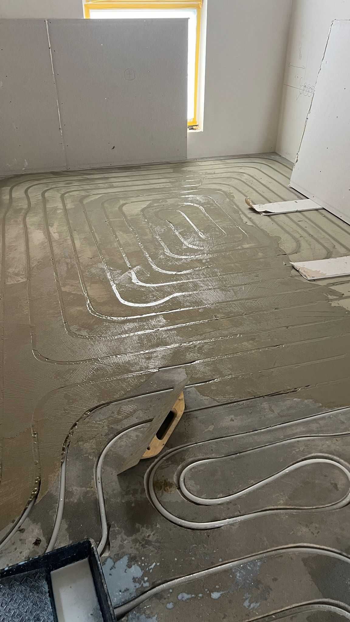 Frezowanie wylewek pod ogrzewanie podłogowe/ogrzewanie podłogowe