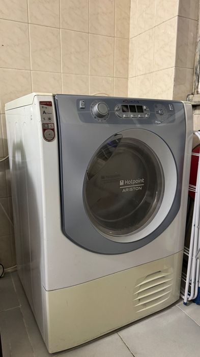 Máquina de secar roupa