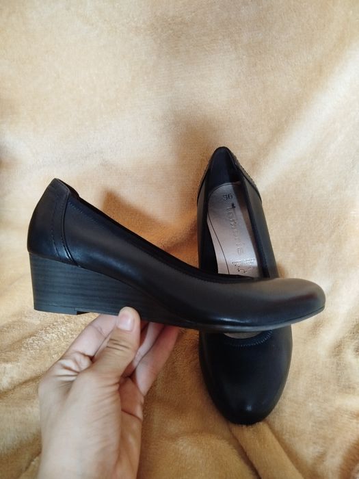 Чорні туфлі нові жіночі