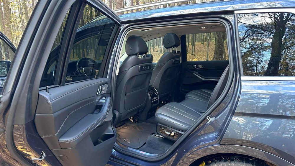 Продам BMW X7 2019
