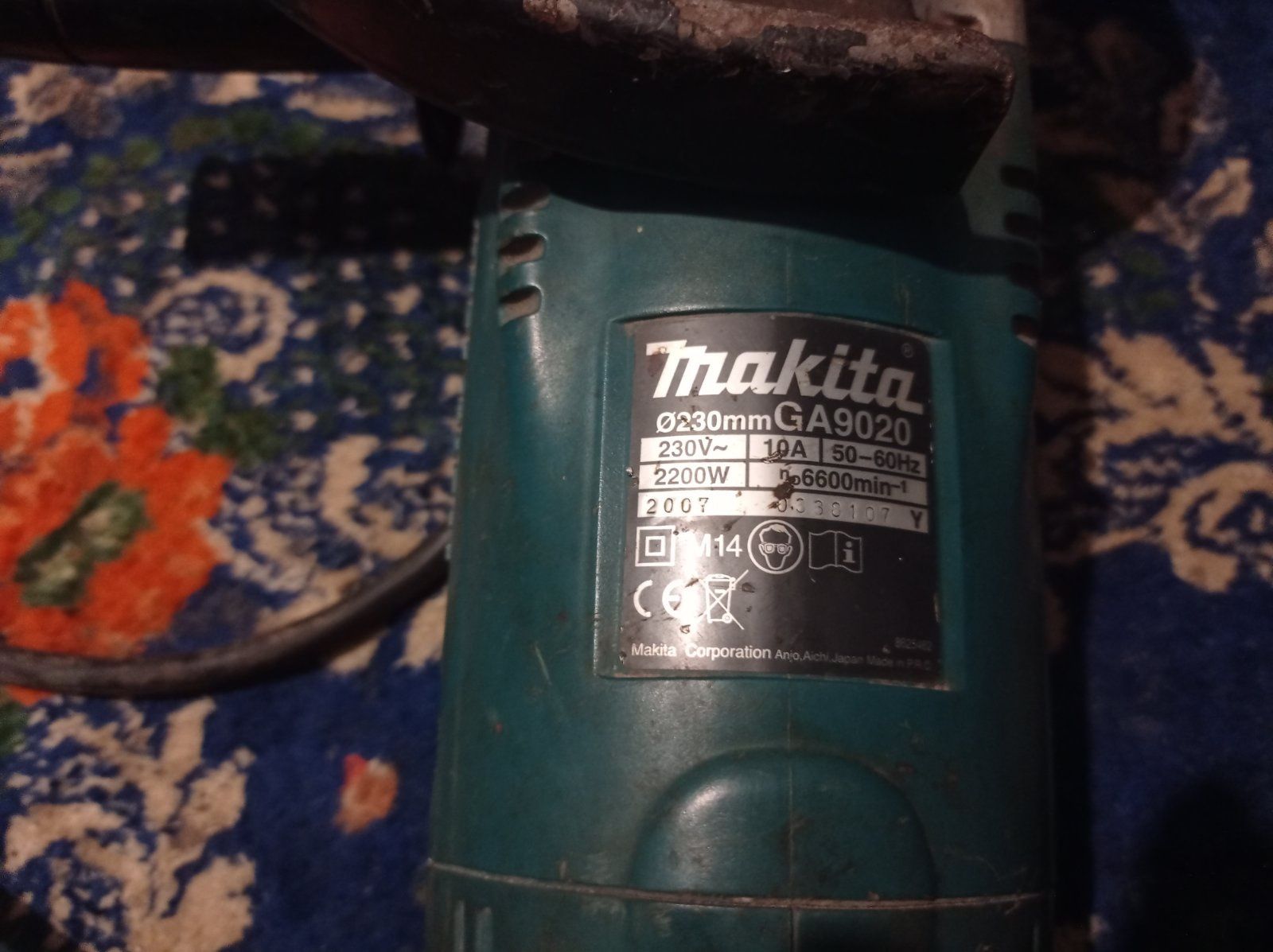 Болгарка Makita GA 9020