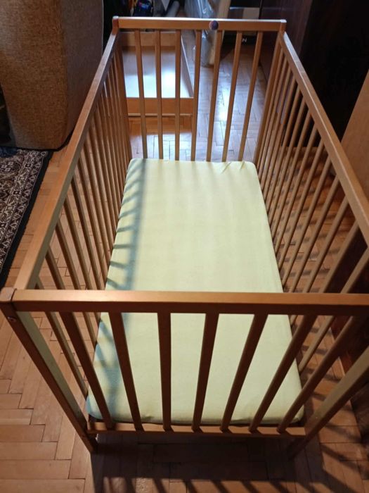 Łóżeczko dziecięce  z materacem 120/60cm