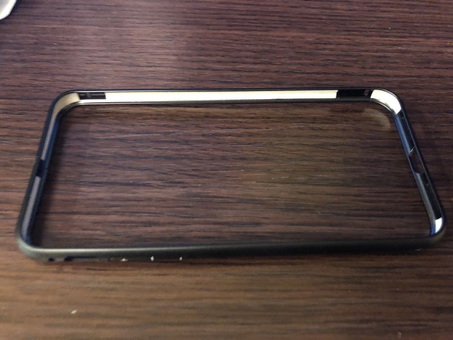 Ramka bumper iPhone 7 , 8