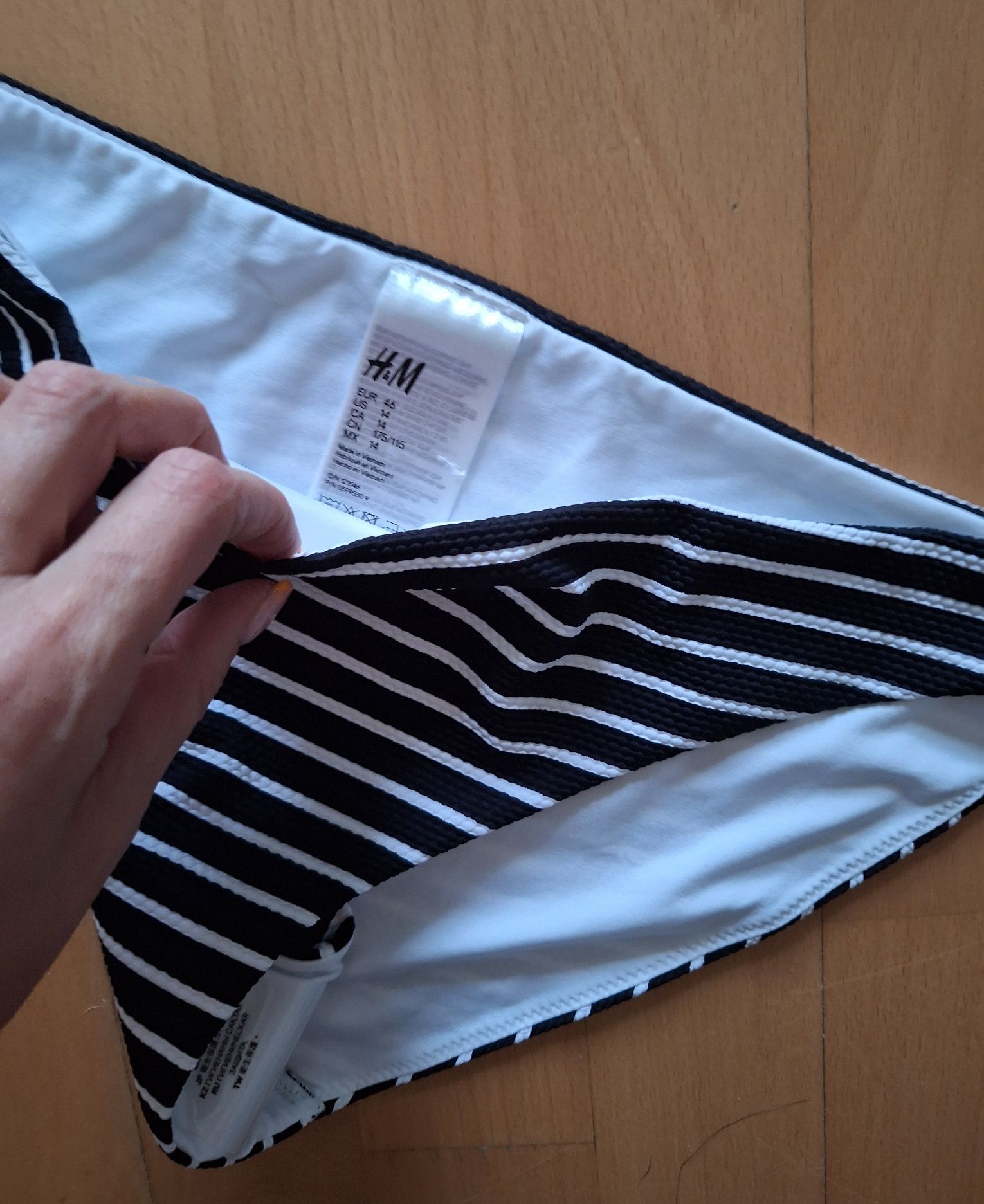 Zestaw, 2 pary majtek, majtki od stroju kąpielowego, H&M r. 46