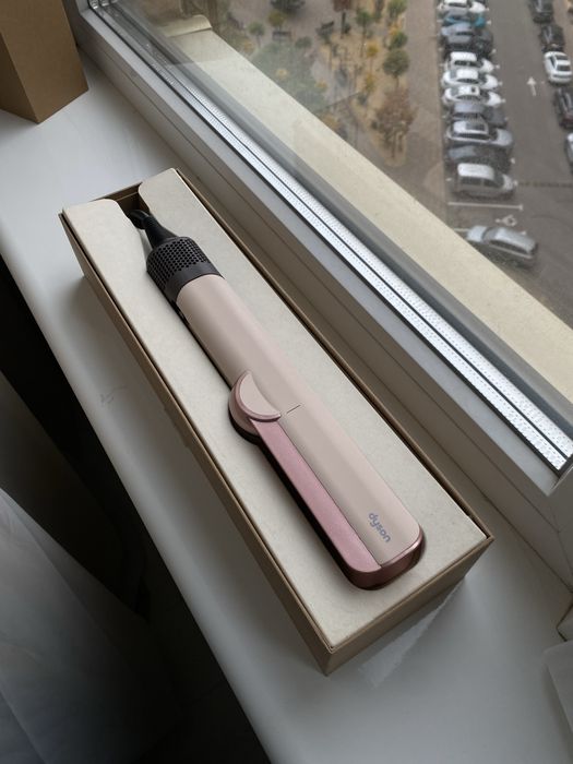 Вирівнювач Dyson Airstrait HT01