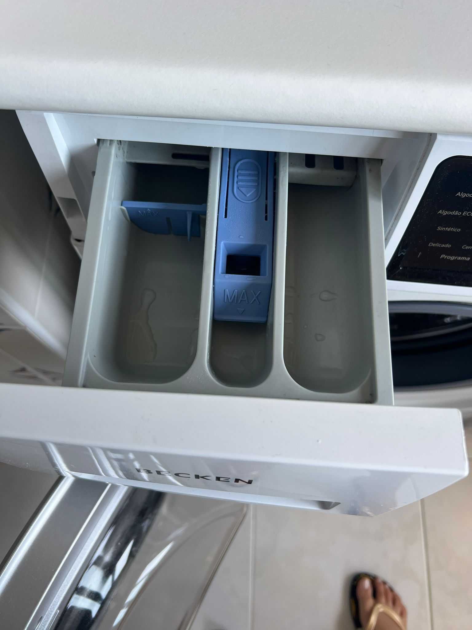Máquina Lavar Roupa Becken 8KG