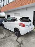 Peugeot 208 GTI 200cv