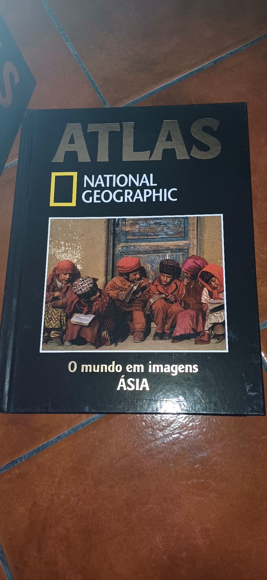 Vendo livros Atlas National Geographic