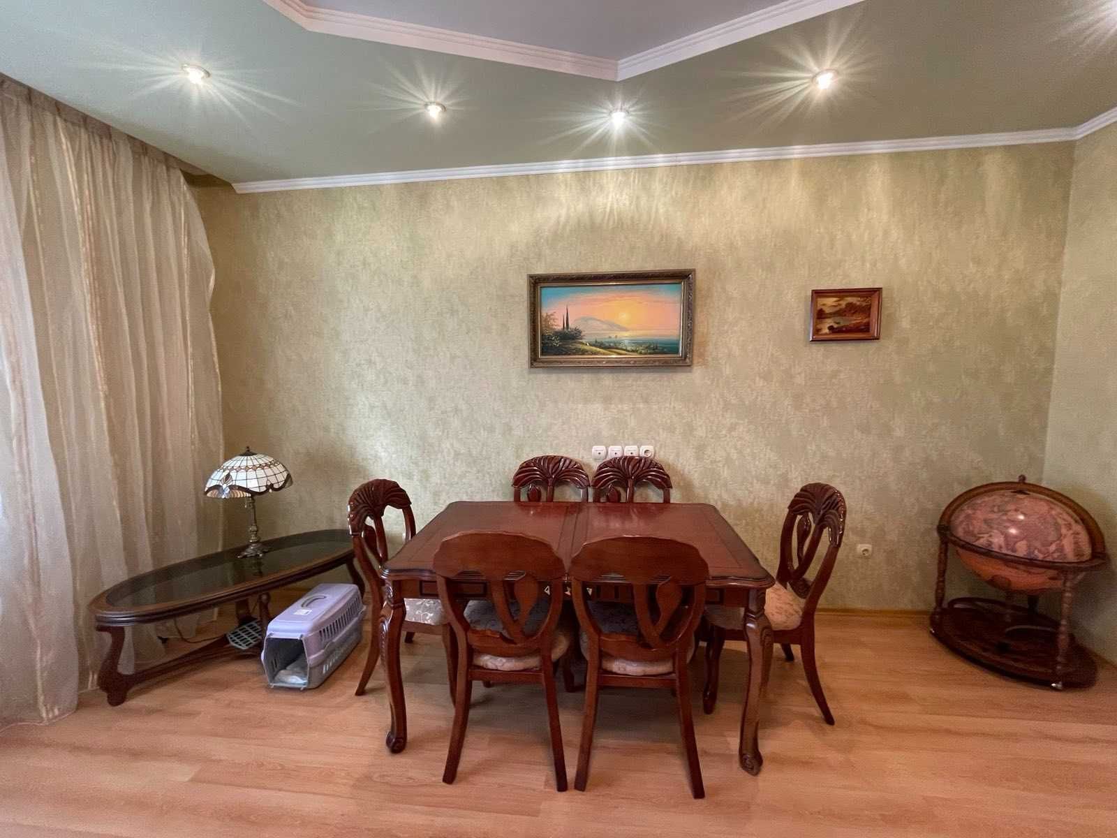 Продаж двокімнатної в новобудові,Центр міста (р-н ПД Листопад, ОЦЕВУМ)