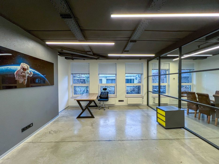 Орендувати офіс на Печерську окремий вхід, перший поверх, є генератор