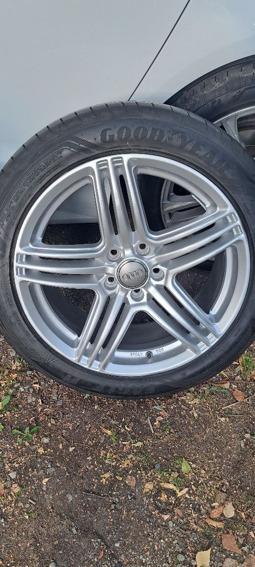 Kola letnie Audi 245 /45 /18