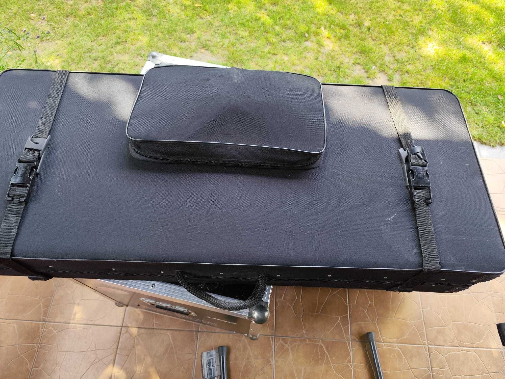 Sprzedam KORG PA-50SD z futerałem