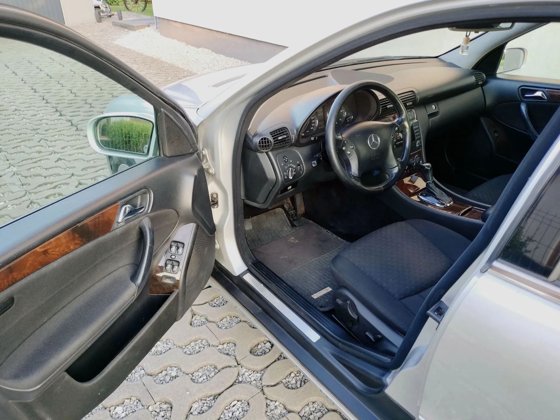 Mercedes-Benz Klasa C Mercedes-Benz Klasa C 220 2.2 CDI Automatik Avantgarde