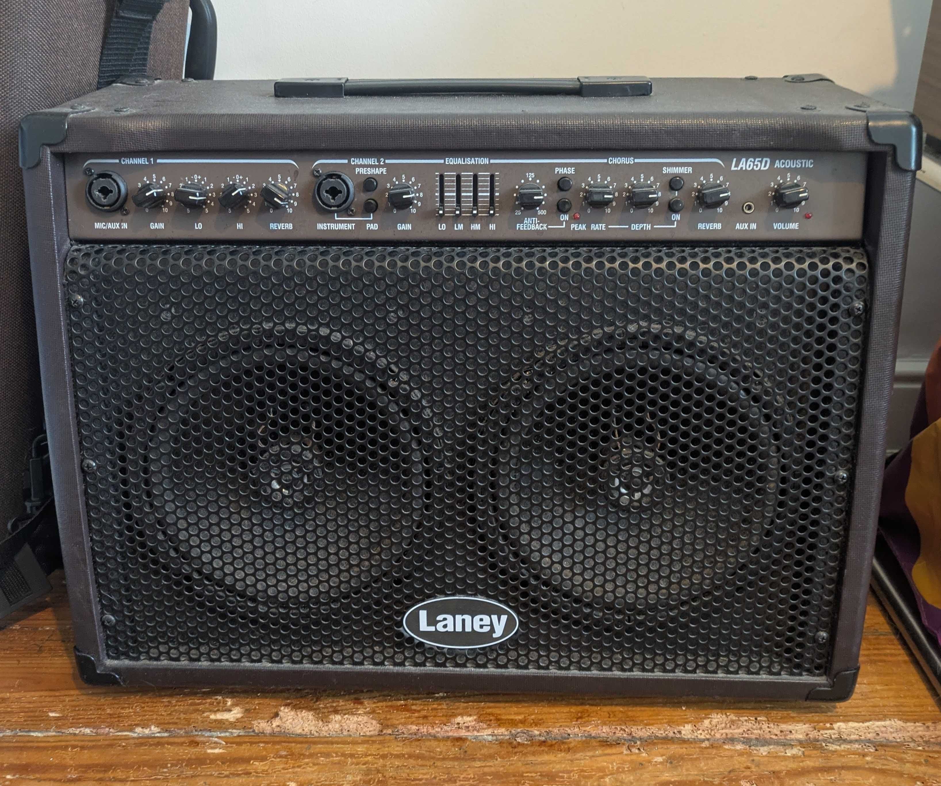 Amplificador Laney LA65D – Excelente estado