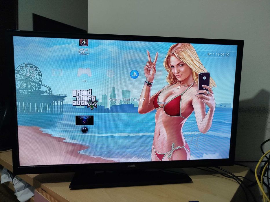 PS3 Superslim Desbloqueada 500gb com muitos jogos incluindo GTA5