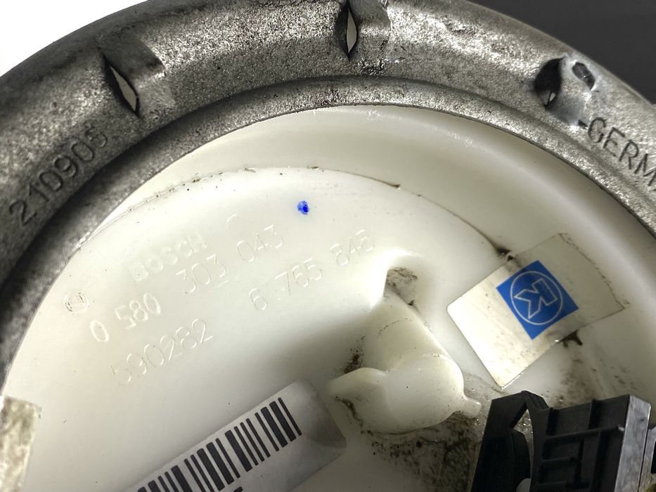 Паливний насос в бак BMW E60 E61 M57N 2.5 d 3.0 Топливный БМВ Е60 Е61