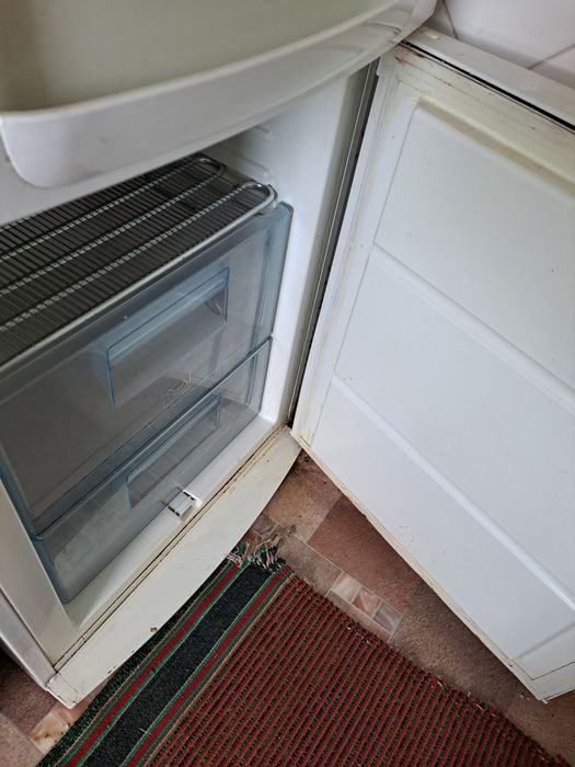 Продам холодильник Electrolux