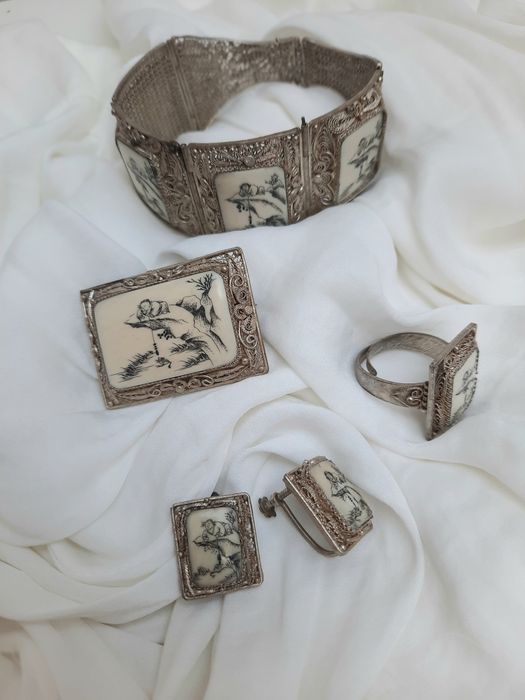 Zestaw chińskiej biżuterii