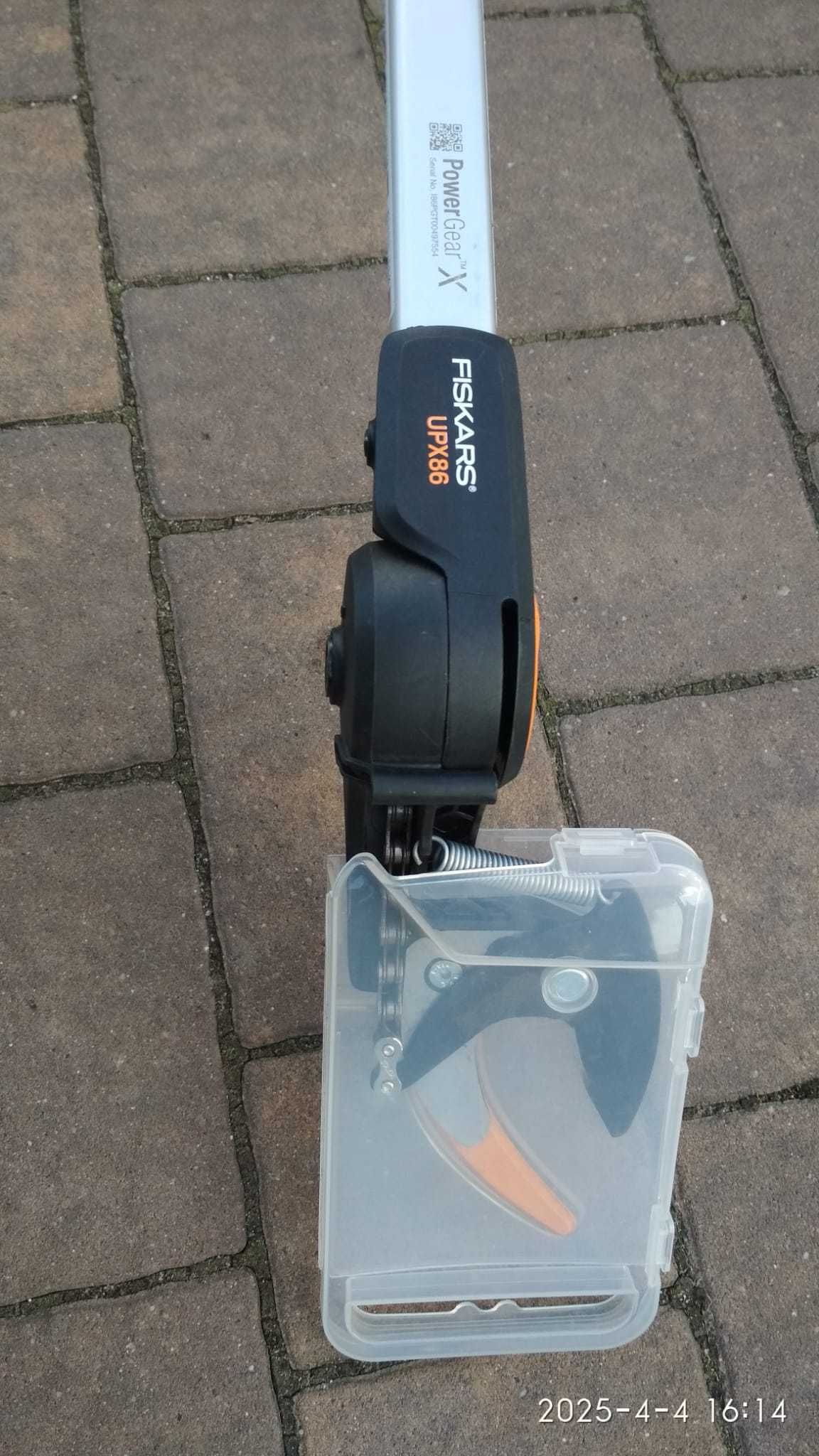 Sekator teleskopowy Fiskars