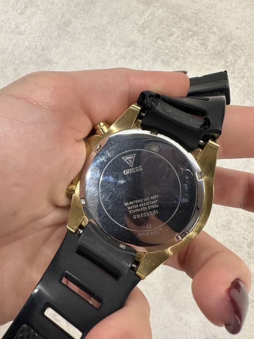 Чоловічий годинник guess