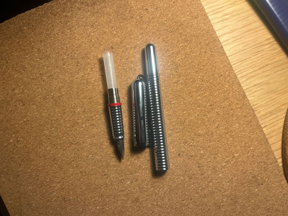 Rotring 900 Chrome fountain pen