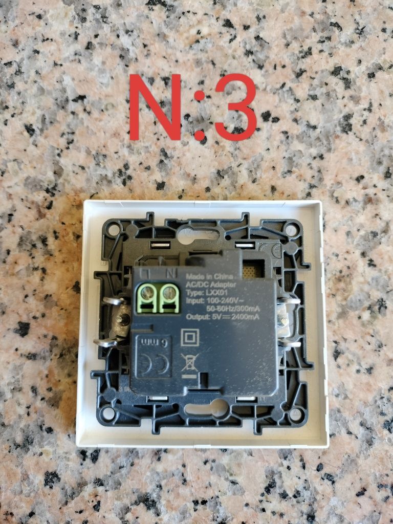 Tomadas duplas USB novas