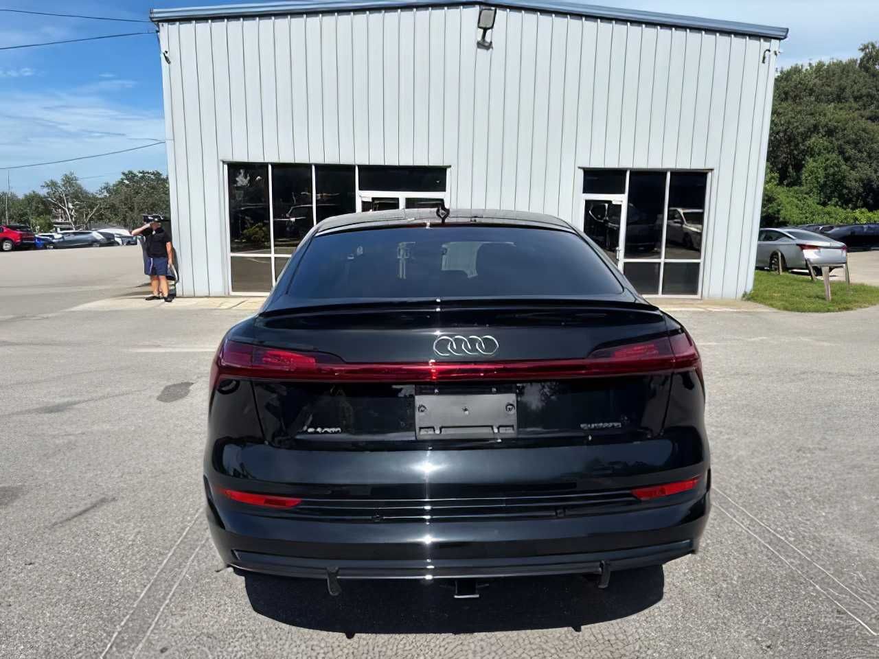 2021 Audi e-tron quattro