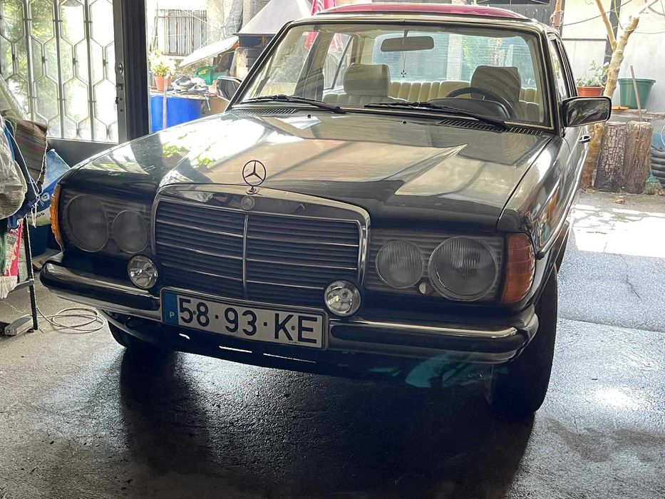 Mercedes-Benz 240d