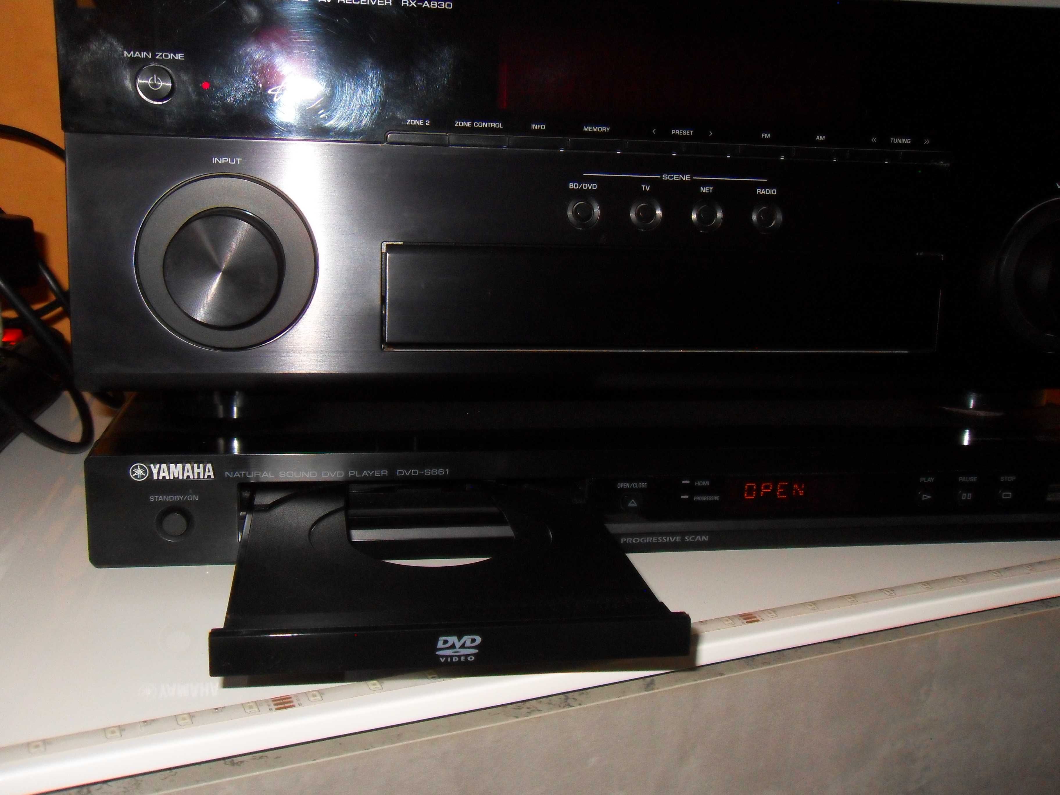 DVD Yamaha Natural Sound DVD Player DVD-S661 czarna USB HDMI