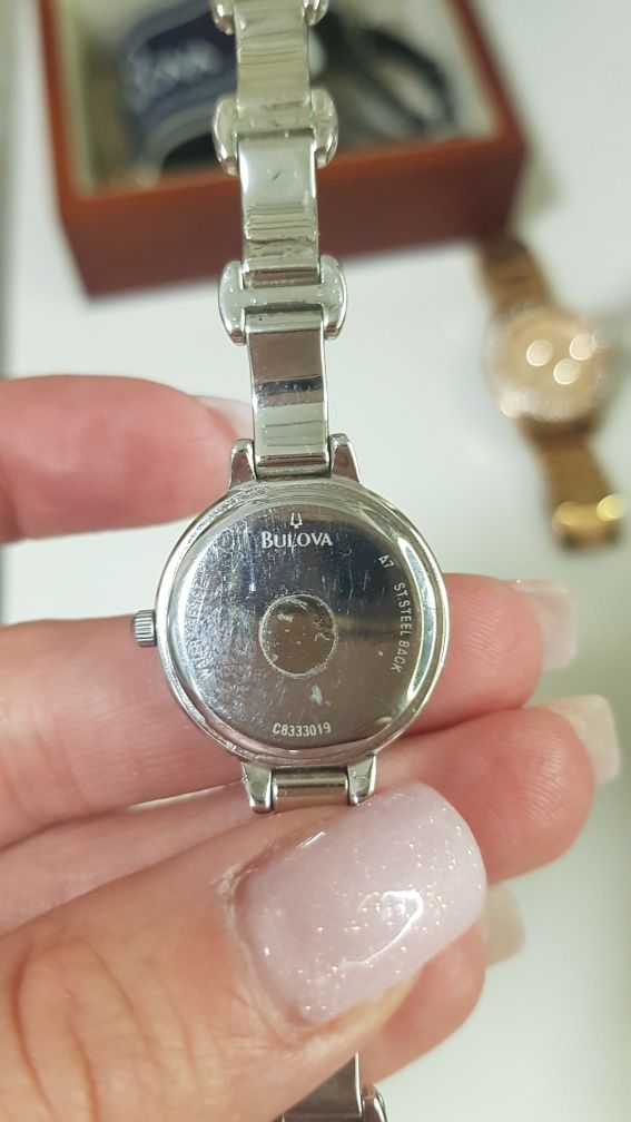 Часы Bulova с камнями Сваровски