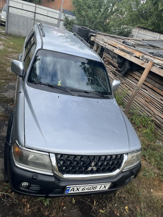 Mitsubishi pajero sport 2004