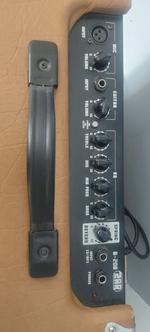 Wzmacniacz gitarowy combo ZAR. Made in Germany