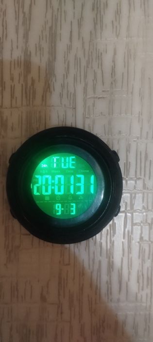 Часы Continent позолоченые