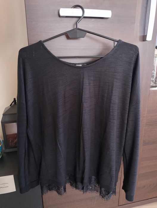 Sweterek damski czarny r 38/40