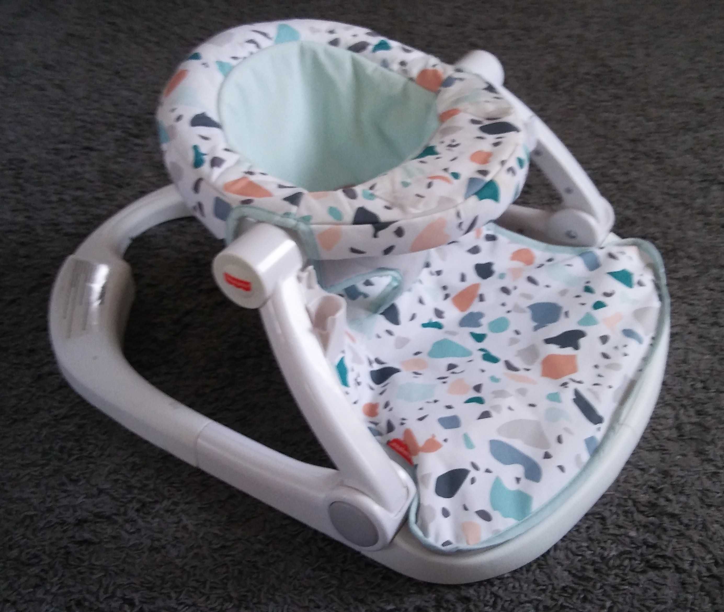 Fisher Price Fotelik-siedzisko „Siadaj ze mną” ze stolikiem / składany