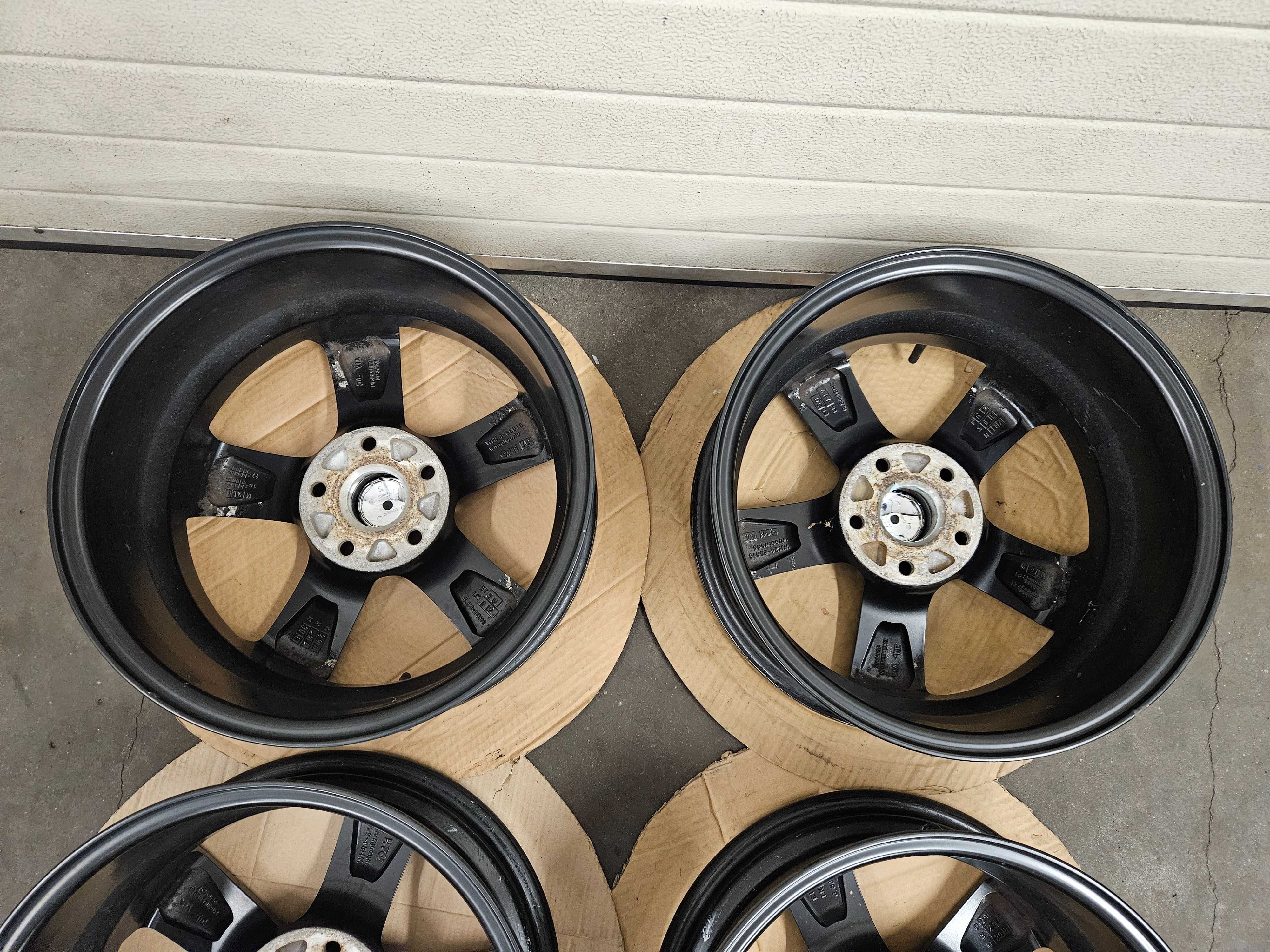 5x112 R16 - Alufelgi VW Touran Caddy Golf Skoda SuperB Audi A3 A4 Q2