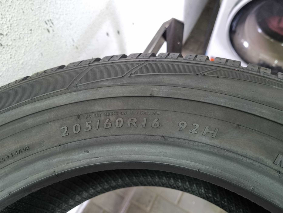 205/60/16 92H Dunlop SpWinterSport 3D A0 D.1721