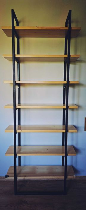 Sprzedam regał jesion