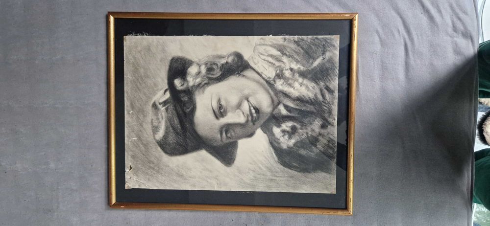 Przedwojenny aukcyjny rysunek portret weglem autorstwa Karola Frycza