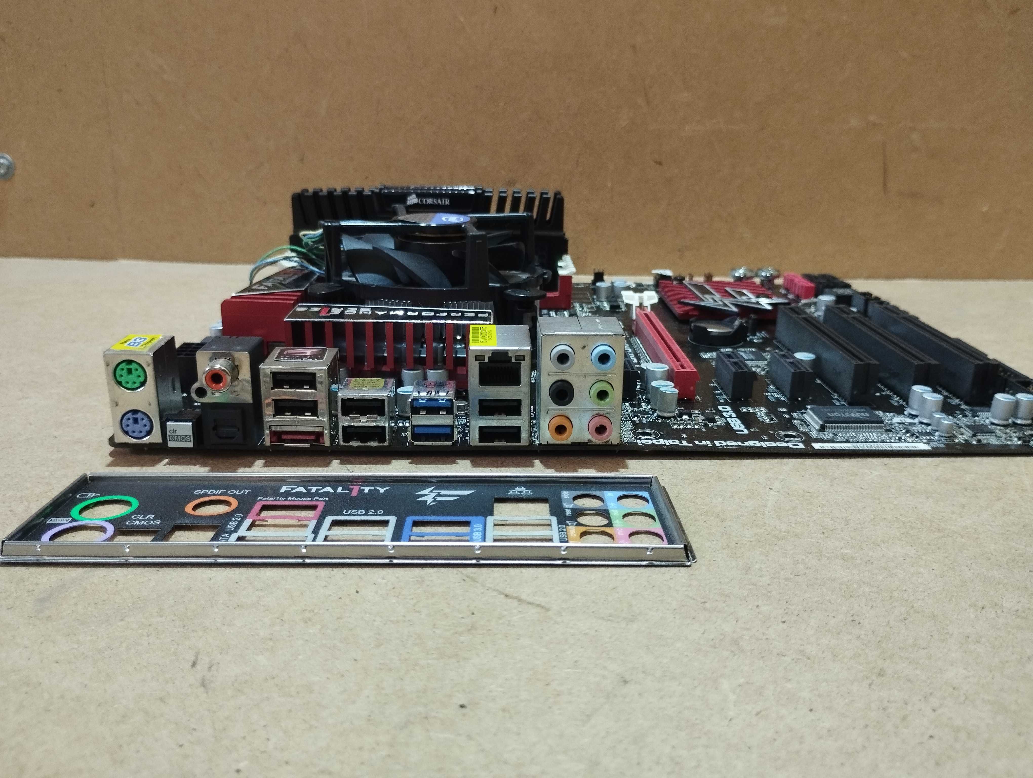Материнська плата ASRock Fatal1ty P67 / Core i5 - 2500K / 8 GB DDR3