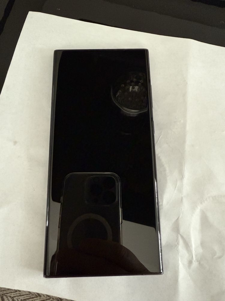 Samsung galaxy S23 ultra 256GB , nowy wyswietlacz , praktycznie nowy t