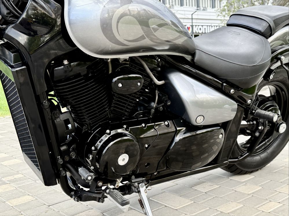Очень красивый мот Suzuki Boulevard