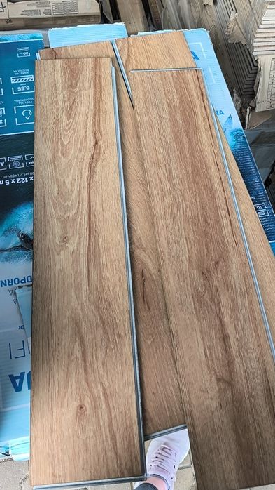 Panele podłogowe winylowe Weninger Dąb Lizbona jodła 1,4884 m2 32 pacz